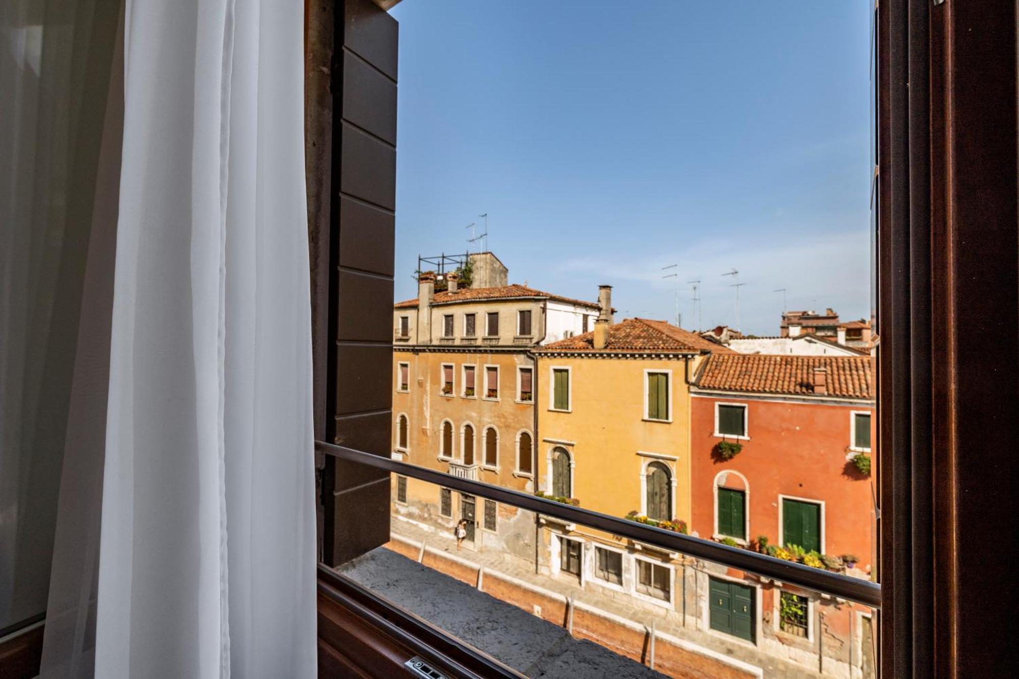 Ca' Dei Carmini Venecia